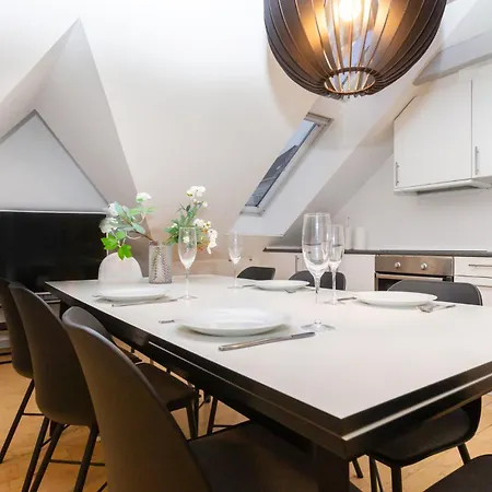 In An Oasis Of Life, Comfort & Style * Aarhus